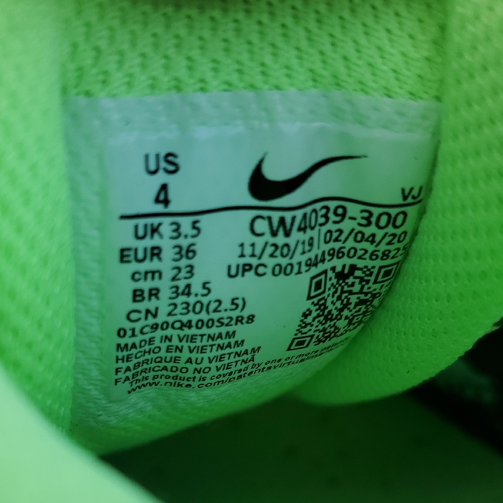 Nike Air Max 90 Volt Green Duck Camo Youth 4 Classic Sneakers CW4039-300 - Picture 7 of 8